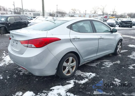 2013 Hyundai Elantra Gls z USA, uszkodzony, nr VIN 5NPDH4AE6DH257961